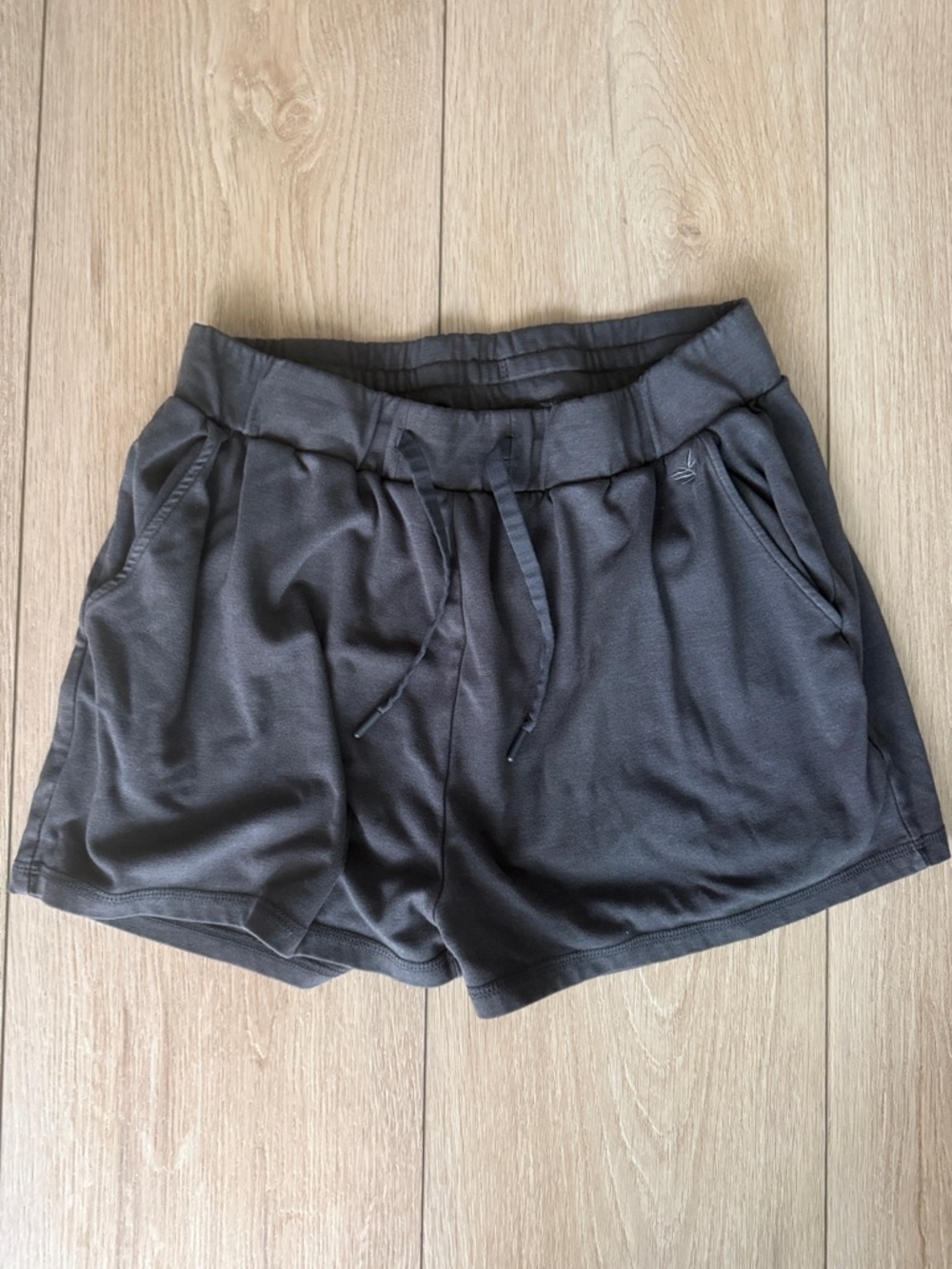 Cozy Earth Bamboo Women's Gray Drawstring Shorts Ultra Soft Comfort Lounge
